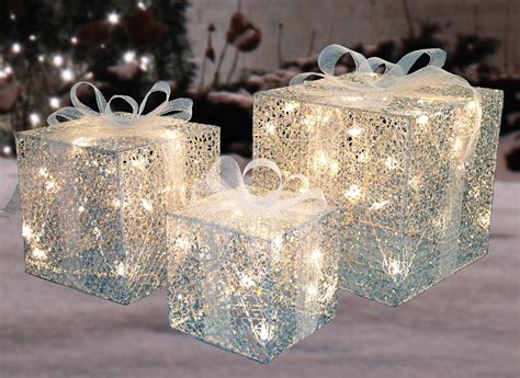 outdoor christmas gift box decorations